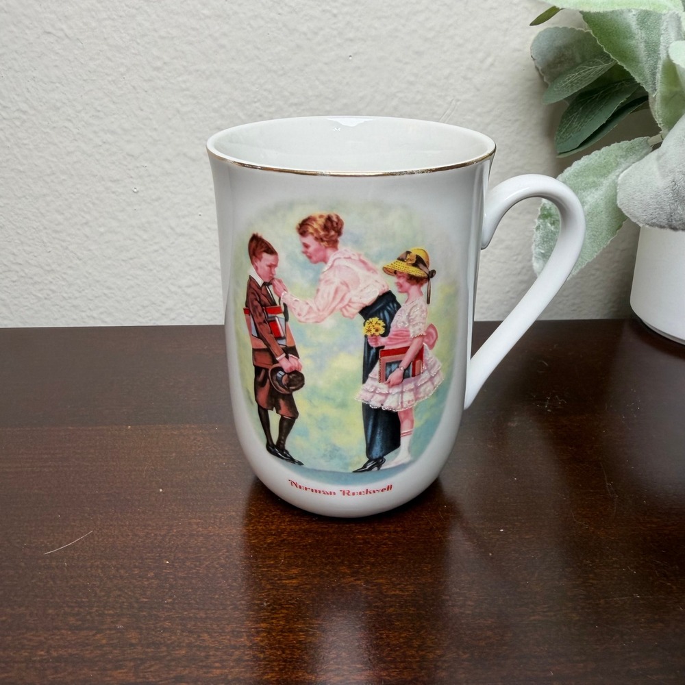 Norman Rockwell Museum The First Day of School Mug 1986 Gold Rim Porcelain Japan